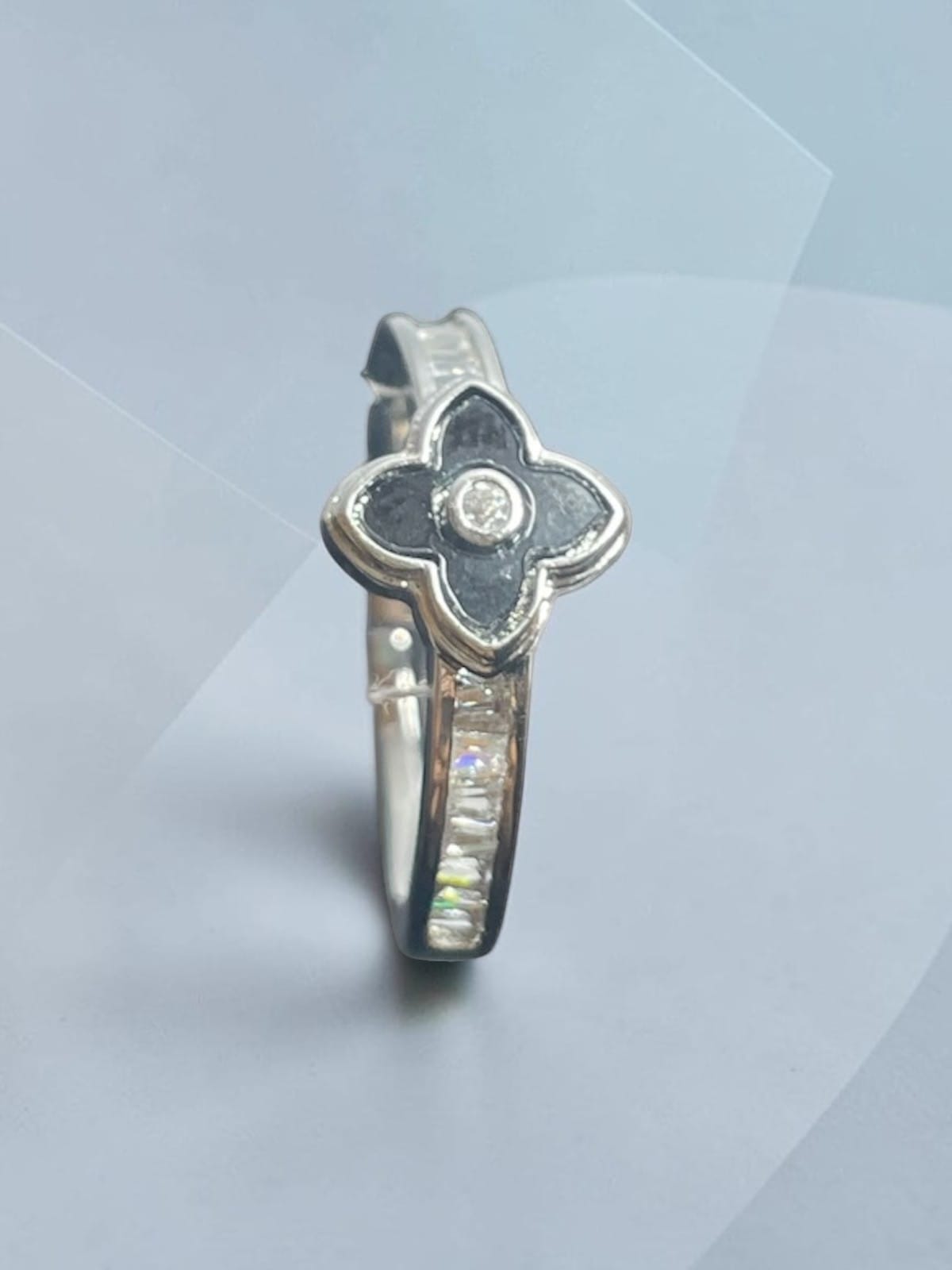 Silver Clover Flower Ring With Stone