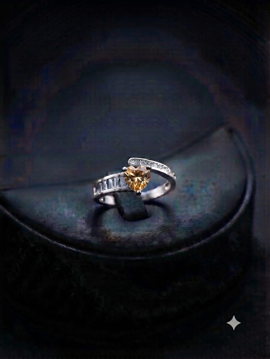 Taper Zircon Stone Ring&nbsp;