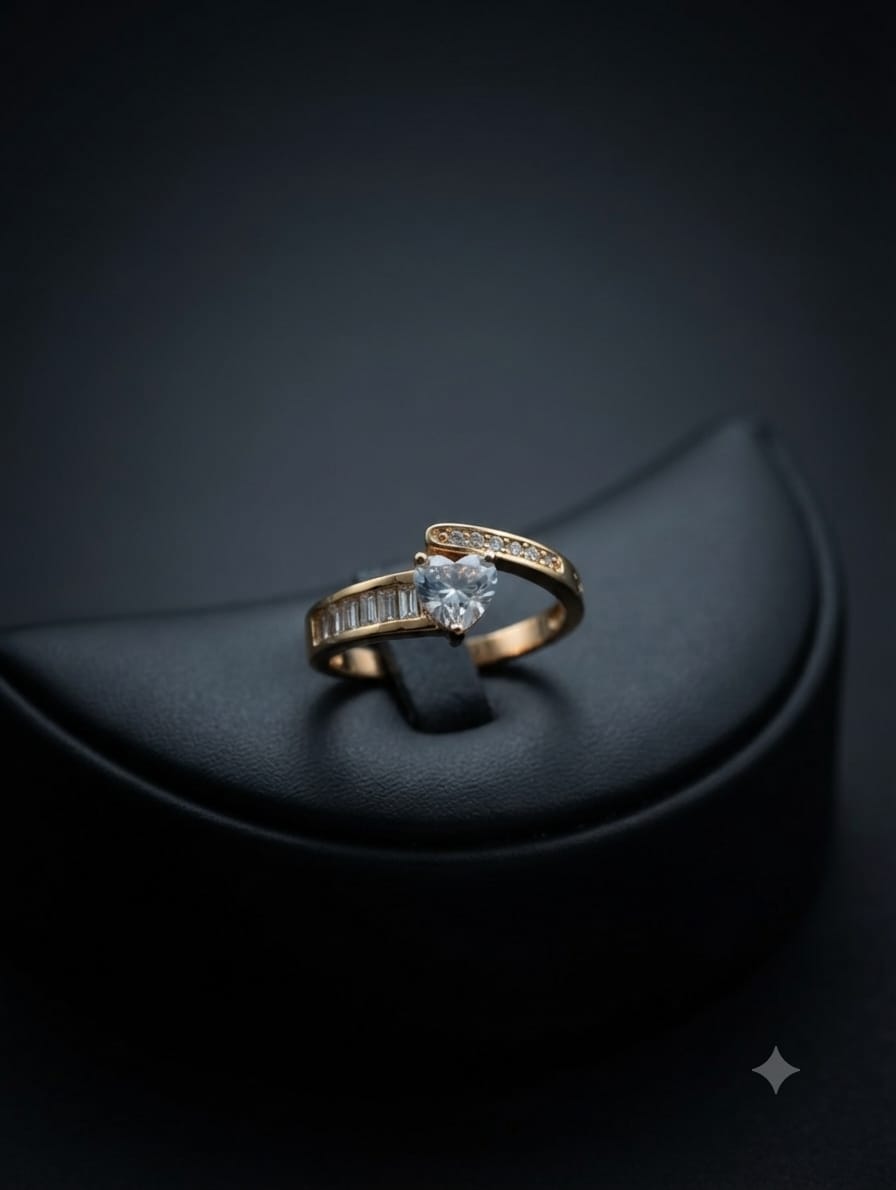 Taper Zircon Stone Ring&nbsp;