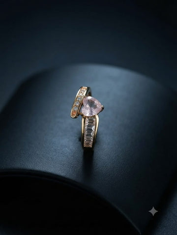 Taper Zircon Stone Ring&nbsp;